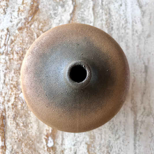 Shadow Vase